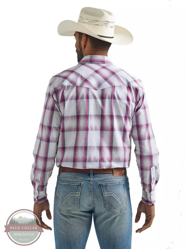 Wrangler 112324837 20X Competition Advanced Comfort Long Sleeve Western Snap Shirt in Red Plaid Back View
