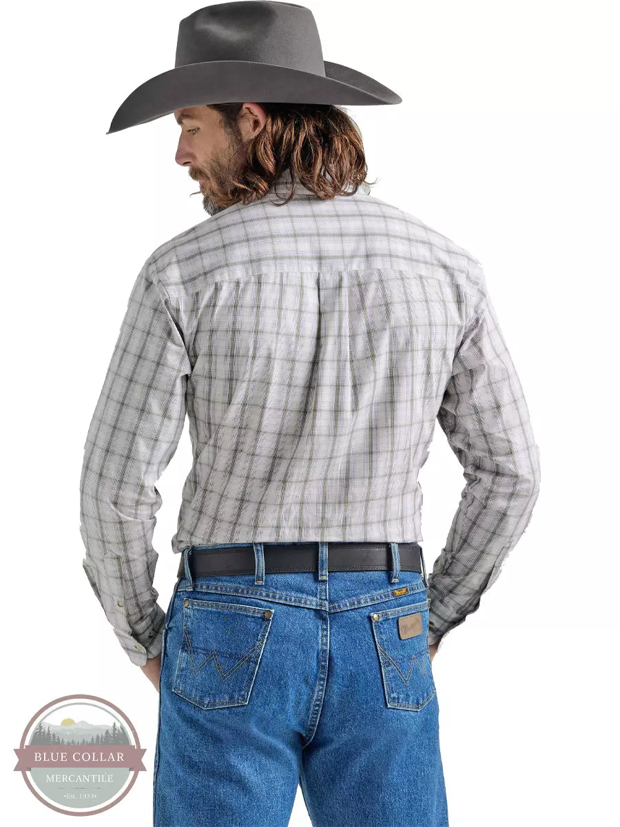 Wrangler 112324876 George Strait Long Sleeve Western Button Down Shirt in White and Gray Plaid Back View