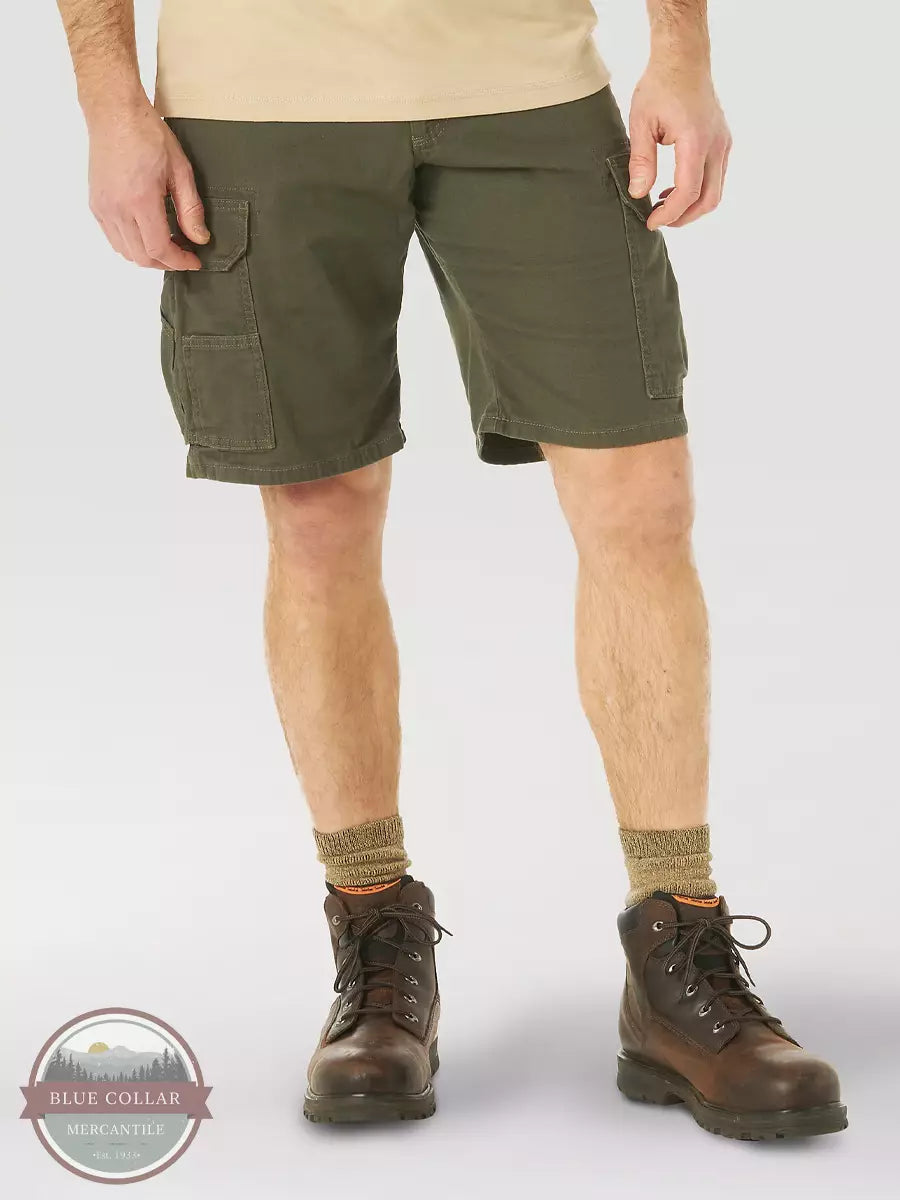 Wrangler 3W362LD Riggs Workwear® Ranger Short in Loden Front View
