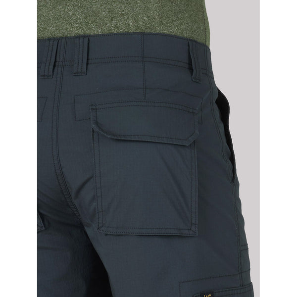 Lee 2314312 Extreme Motion Cameron Cargo Shorts in Charcoal Back Detail